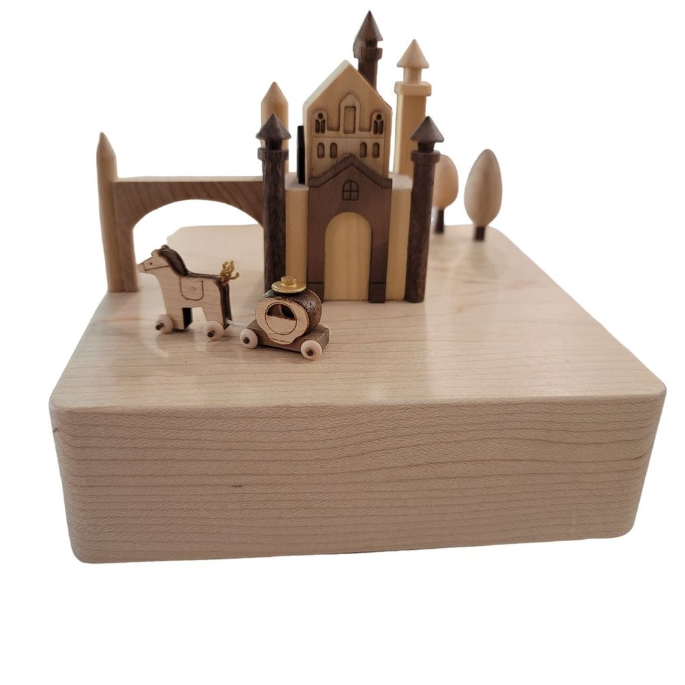 Vintage Wooderful Life Wooden Music Box “Castle & Carriage” , Music: Battle Hymn